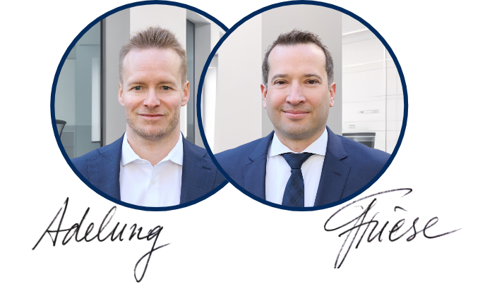 Porträtfotos der Rechtsanwälte Maximilian Adelung und Florian Friese mit ihren handschriftlichen Unterschriften, Gründer der Kanzlei Friese & Adelung